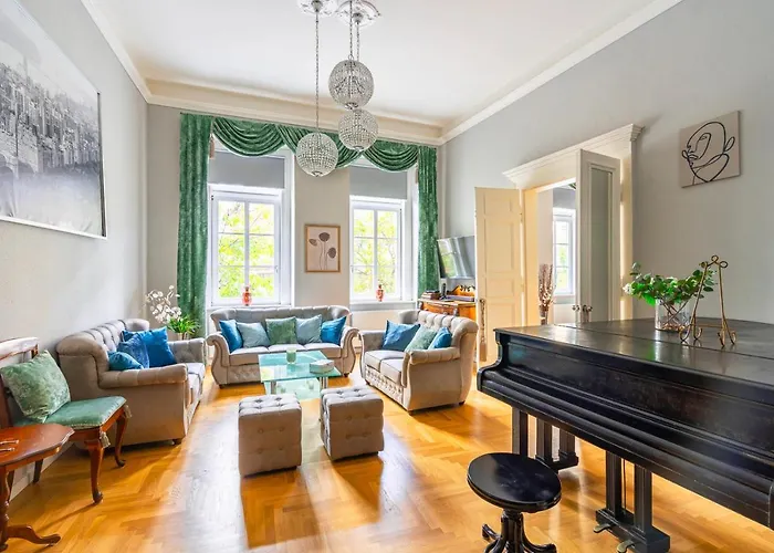 Liszt Ferenc Historic Luxurious Flat Next To Synagogue Apartament Budapesta