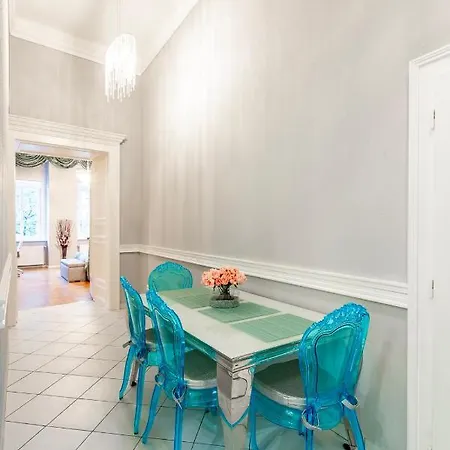 Liszt Ferenc Historic Luxurious Flat Next To Synagogue