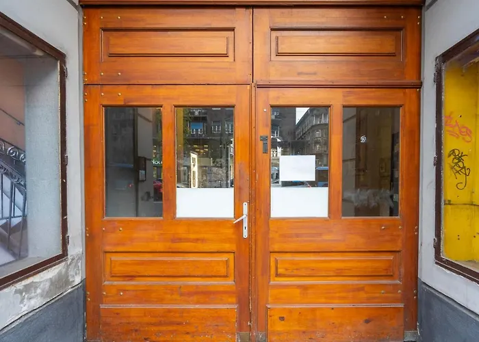 Liszt Ferenc Historic Luxurious Flat Next To Synagogue Lejlighed
