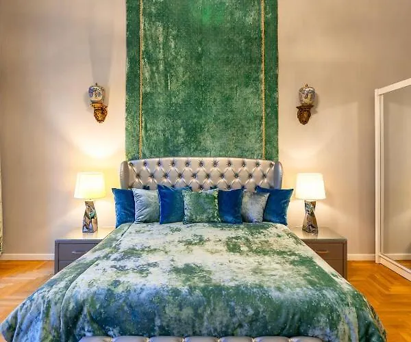 Liszt Ferenc Historic Luxurious Flat Next To Synagogue * Budapest